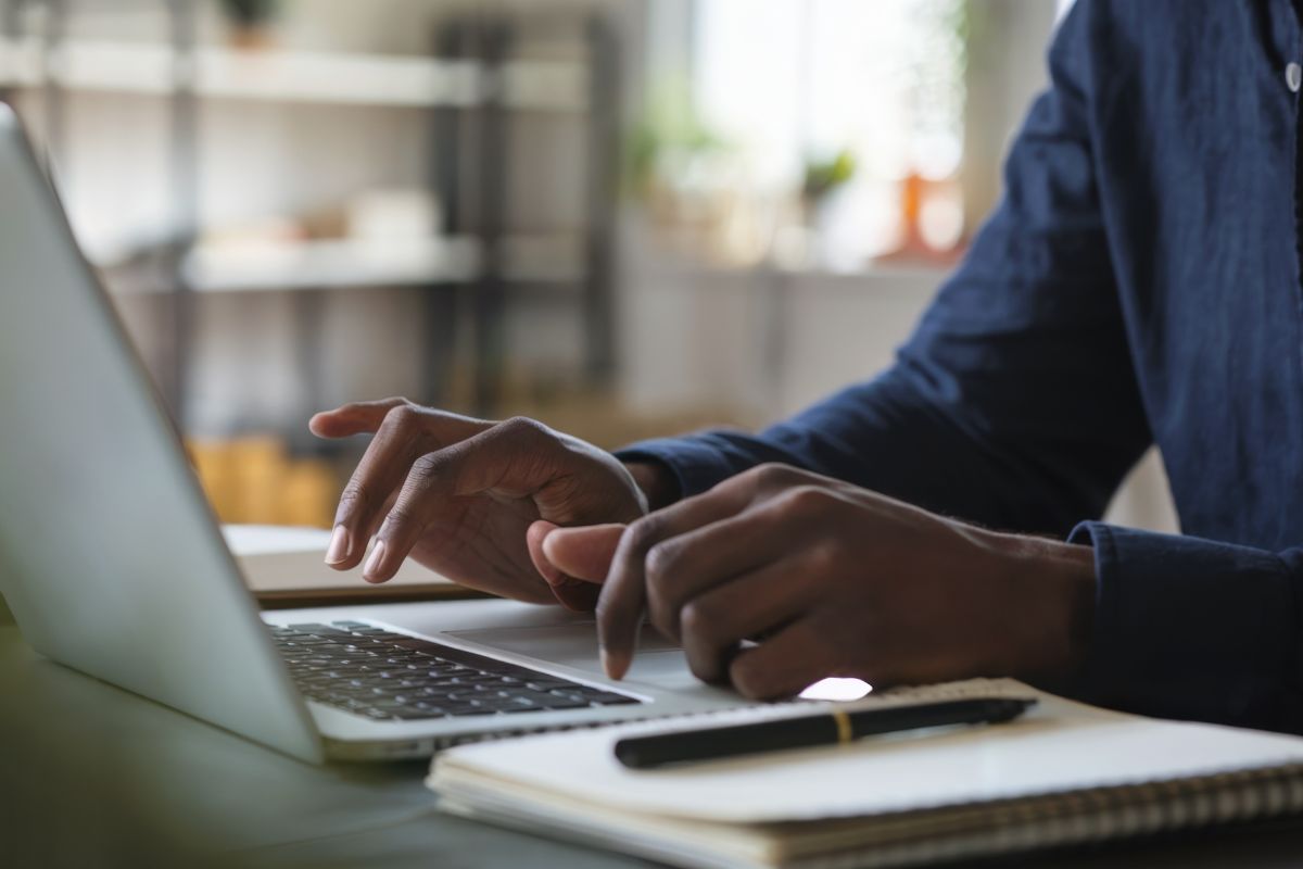 Câmara dos Deputados lança concurso com 40 vagas e salários que chegam a R$ 21 mil - Imagem do artigo original